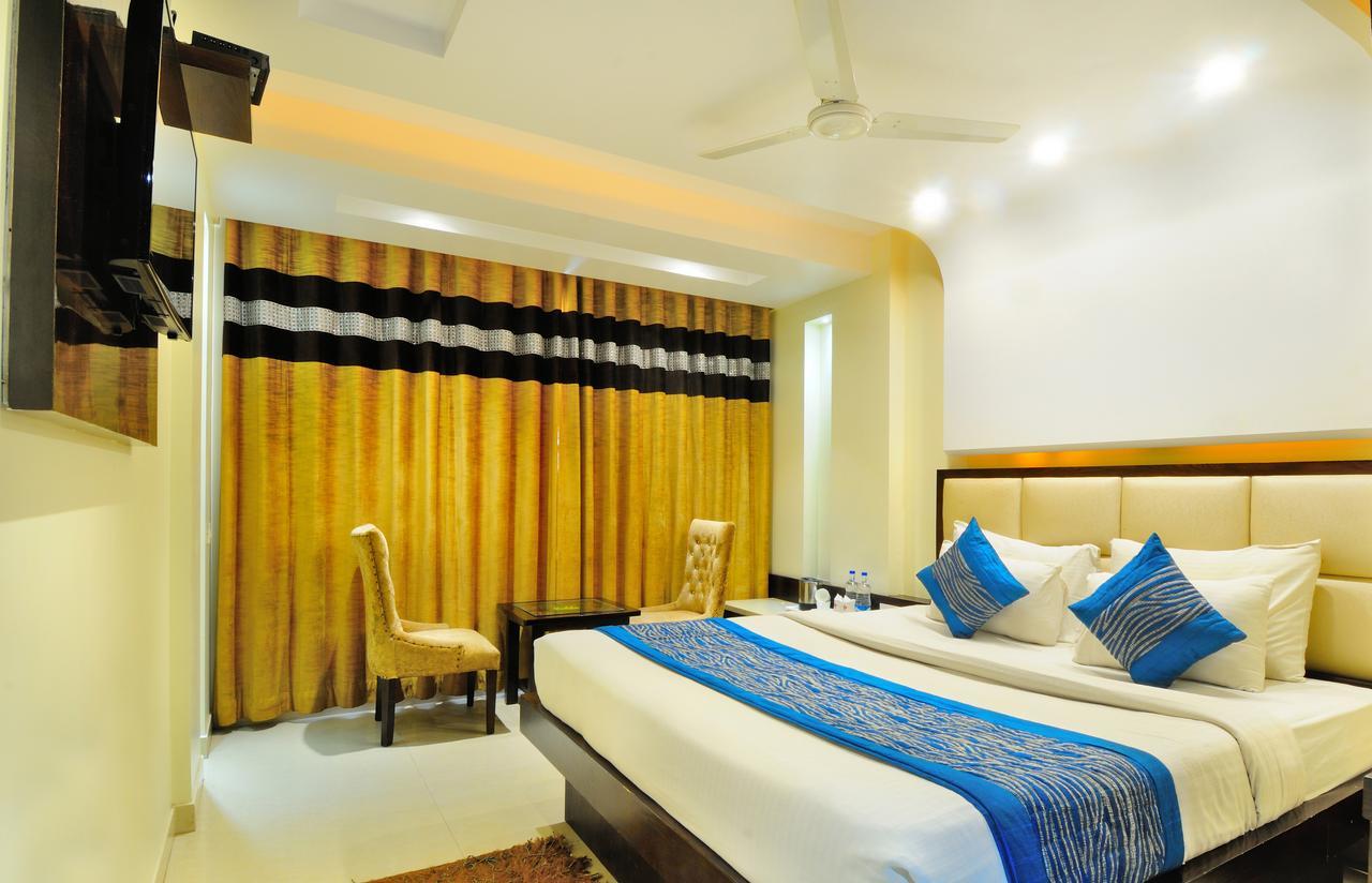 Sai Miracle - Luxury Living Hotel Nova Deli Exterior foto