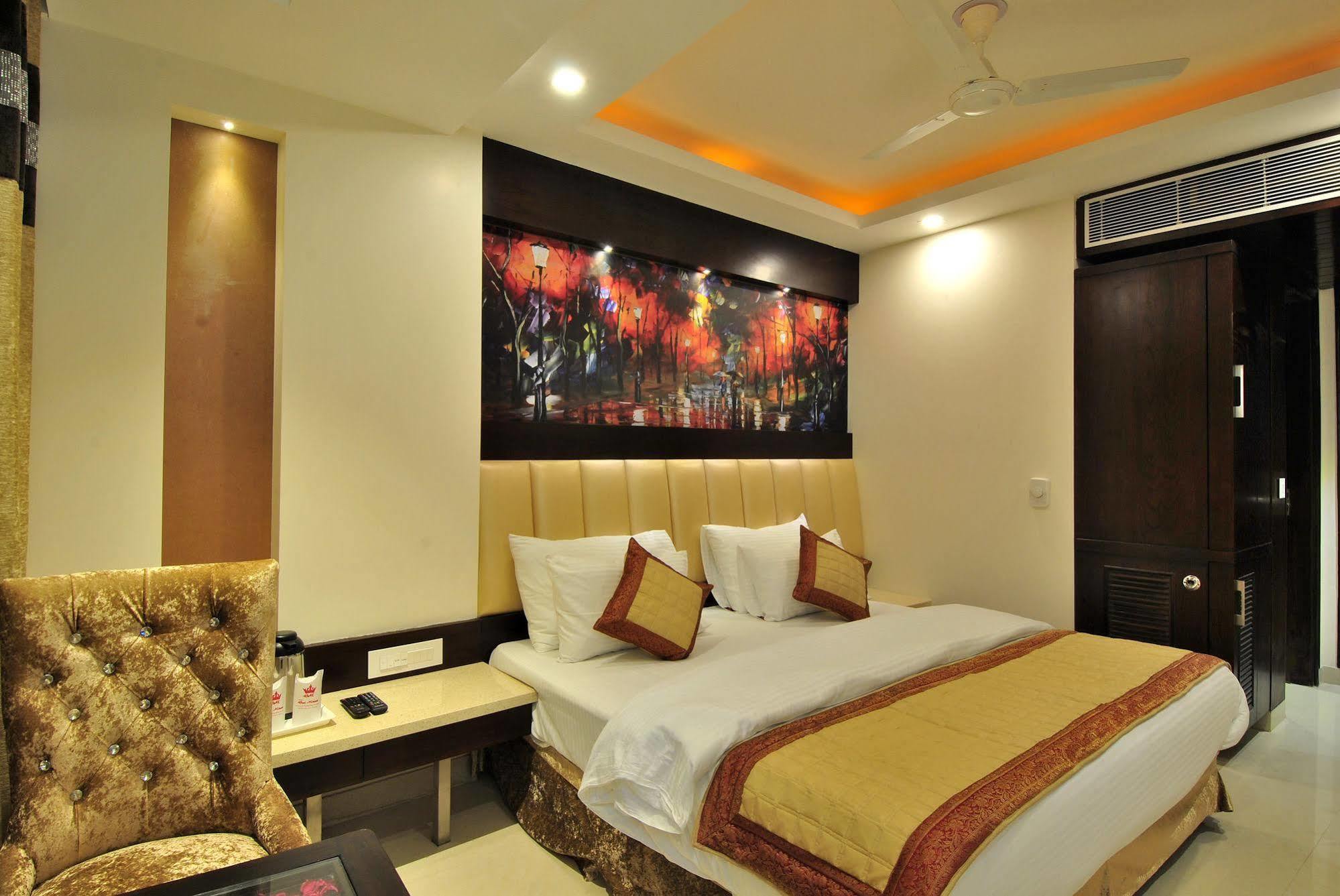 Sai Miracle - Luxury Living Hotel Nova Deli Exterior foto