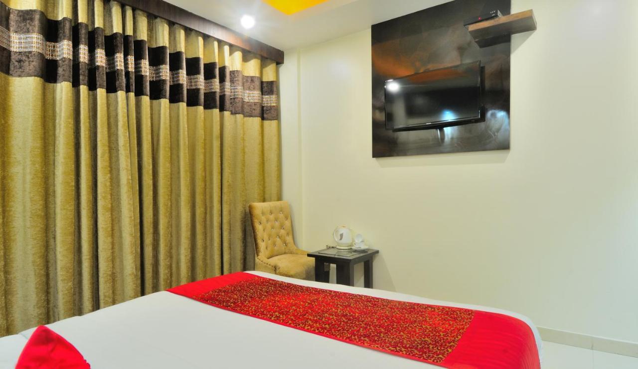 Sai Miracle - Luxury Living Hotel Nova Deli Exterior foto