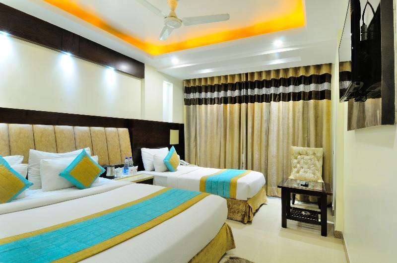 Sai Miracle - Luxury Living Hotel Nova Deli Exterior foto