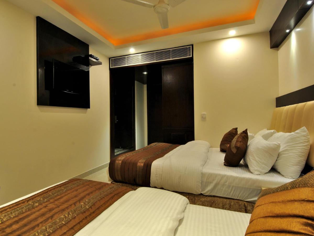 Sai Miracle - Luxury Living Hotel Nova Deli Exterior foto