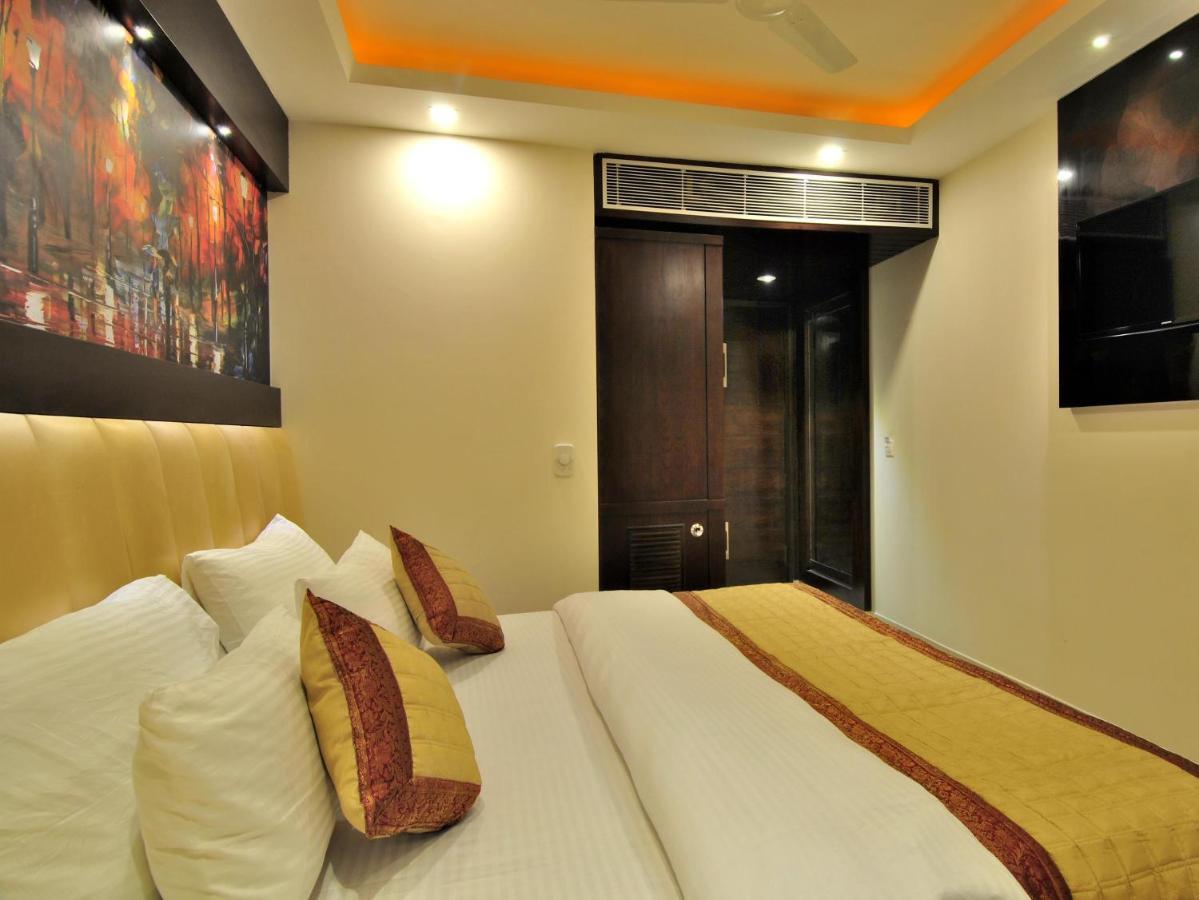Sai Miracle - Luxury Living Hotel Nova Deli Exterior foto